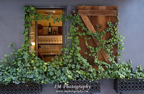 NY_020928_H0048